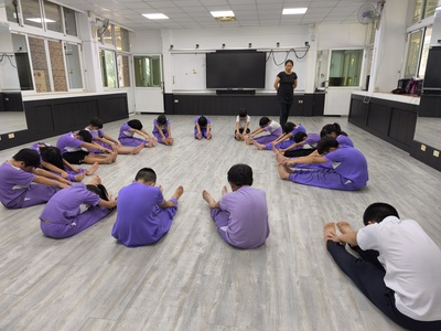 1140925 四年級肢體開發課圖片